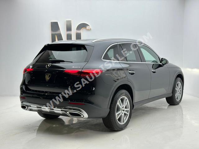 2023 Mercedes-Benz GLC 300