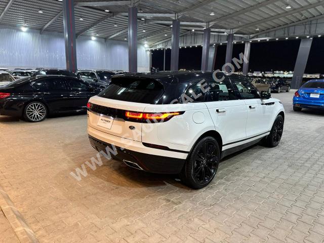 2020 لاند روفر رينج روفر فيلار أر - دايناميك