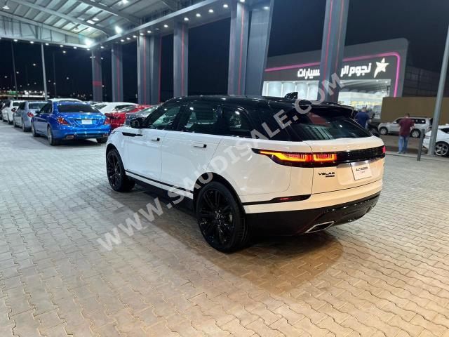 2020 لاند روفر رينج روفر فيلار أر - دايناميك