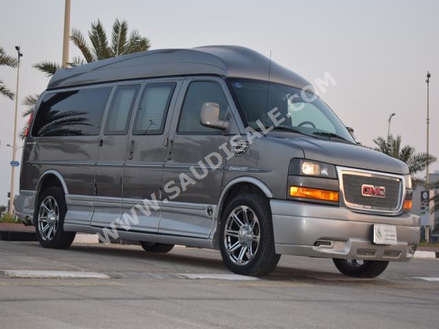 2013 جي ام سي سفانا