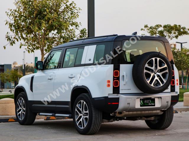 2023 لاند روفر ديفيندر اس اي