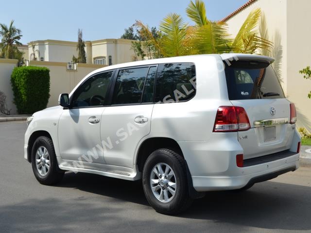 2009 تويوتا لاند كروزر في اكس ار