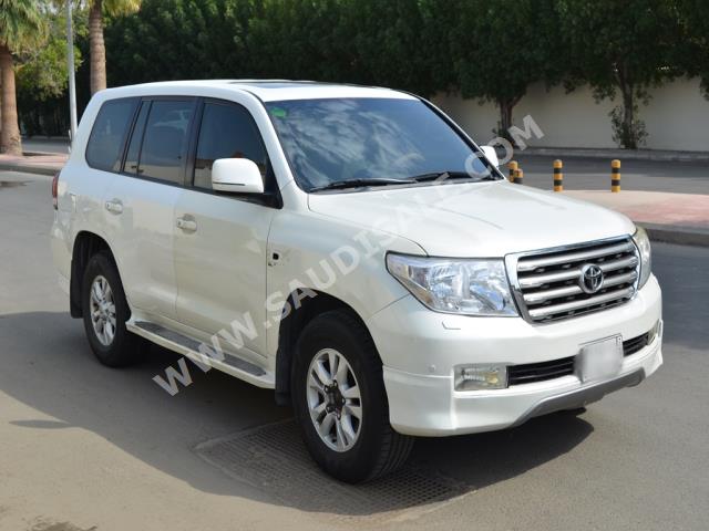 2009 تويوتا لاند كروزر في اكس ار