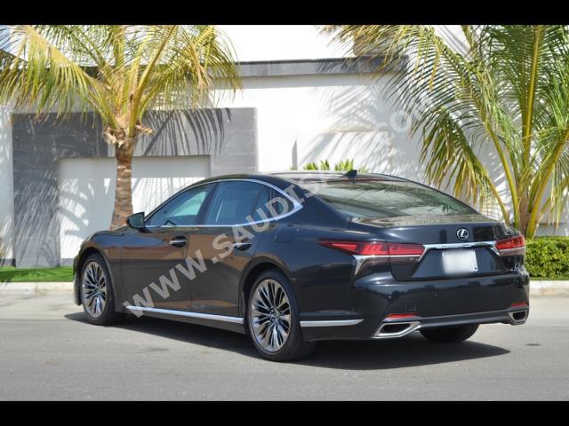 2018 لكزس إل إس 350