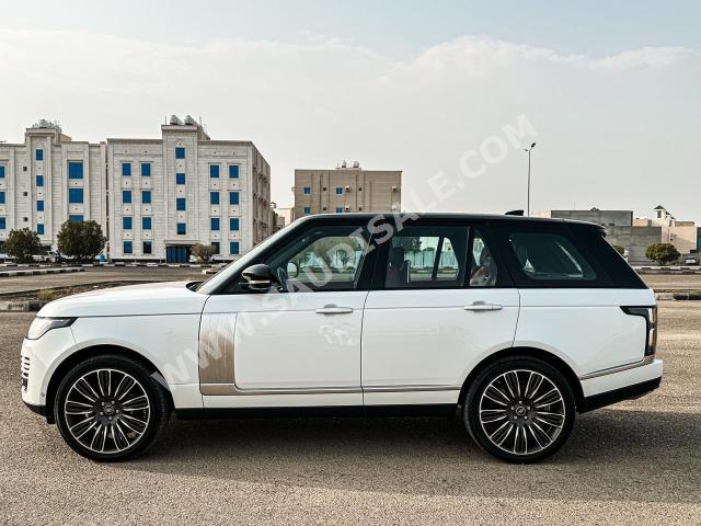2021 لاند روفر رينج روفر فوج اس اي