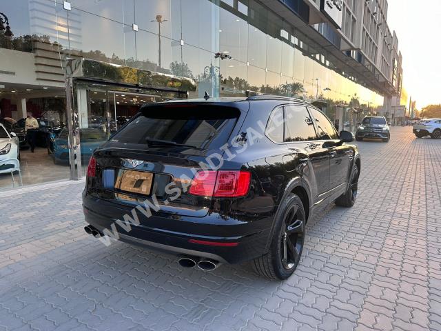 2018 بنتلي بنتايجا