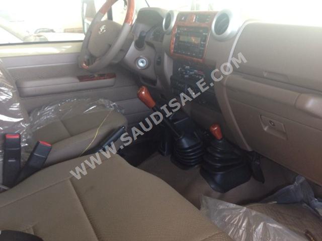 2014 Toyota Land Cruiser LX