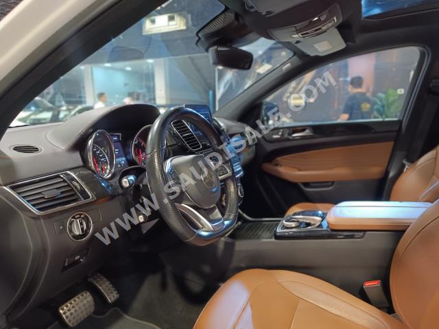 2019 مرسيدس - بنز جي إل إي 43 أي إم جي