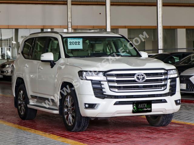 2022 تويوتا لاند كروزر جي اكس ار4