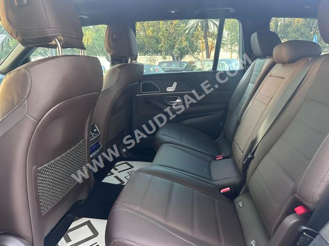 2022 مرسيدس - بنز جي إل إس 450