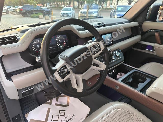 2021 لاند روفر ديفيندر 90