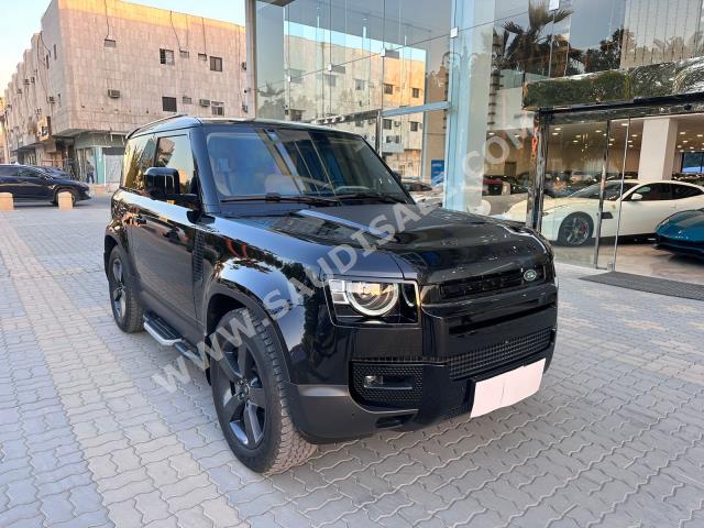 2021 لاند روفر ديفيندر 90