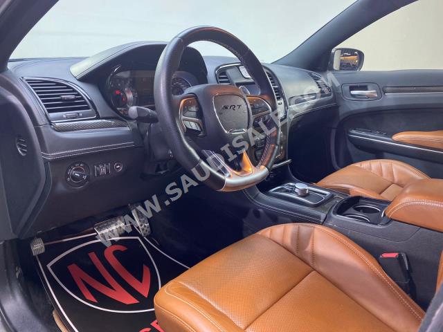 2018 Chrysler 300 SRT