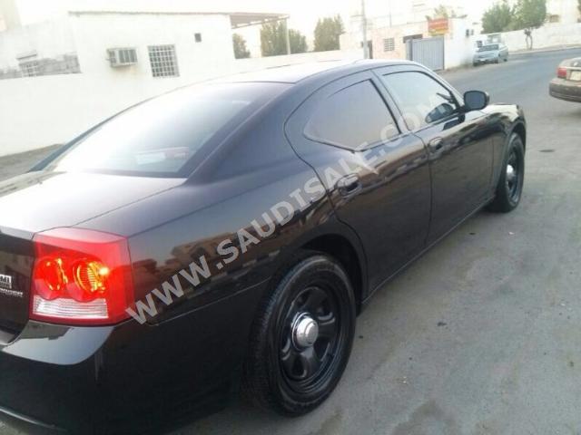 2010 دودج تشارجر بوليسي