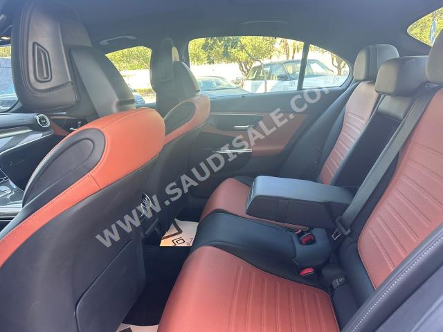 2023 مرسيدس - بنز سي 200