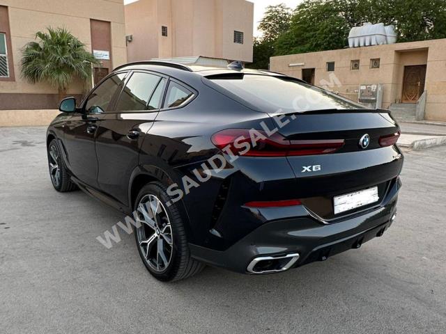 2021 بي ام دبليو الفئة اكس 6 إم كت