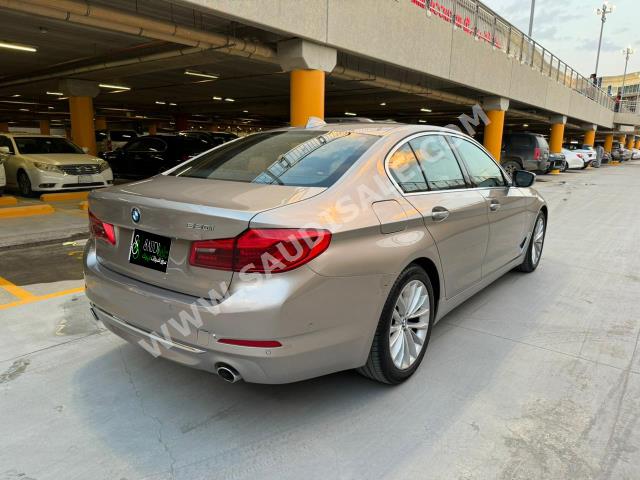 2018 بي ام دبليو الفئة الخامسة 520 أي