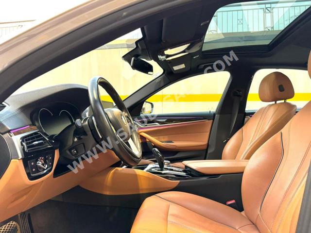 2018 بي ام دبليو الفئة الخامسة 520 أي