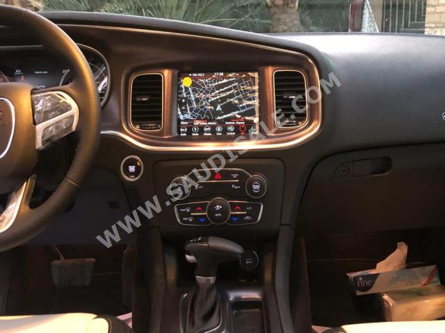 2018 Dodge Charger SXT