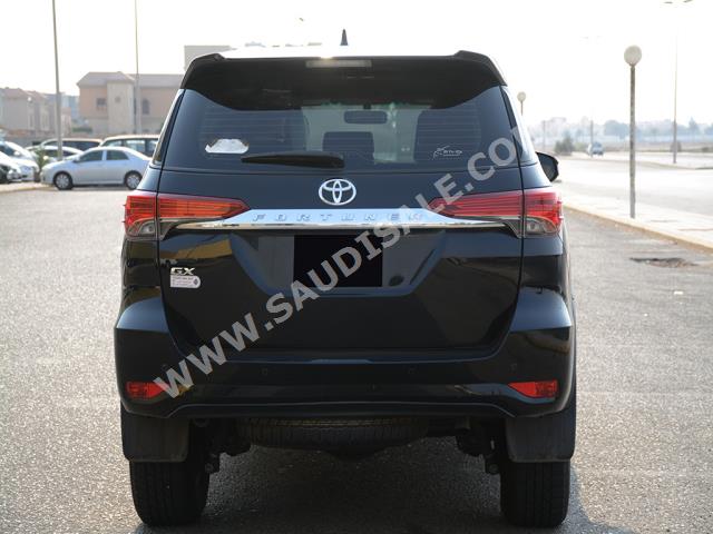 2016 Toyota Fortuner GX