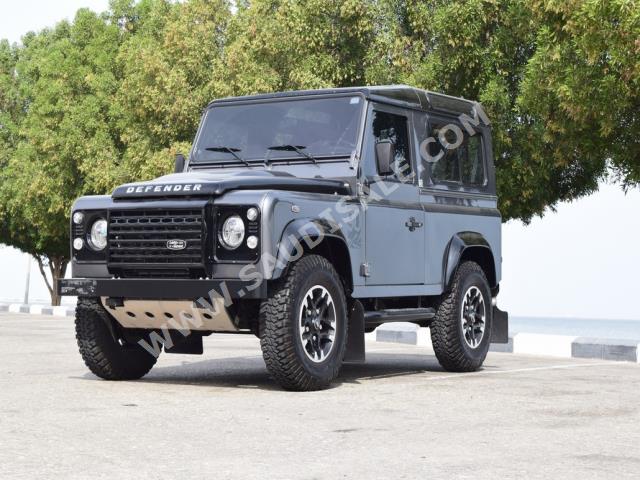 2016 لاند روفر ديفيندر 90