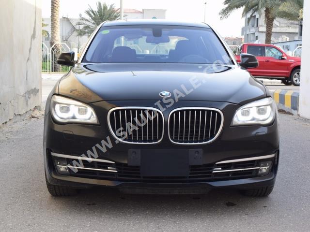 2014 بي ام دبليو الفئة السابعة 750 إل أي
