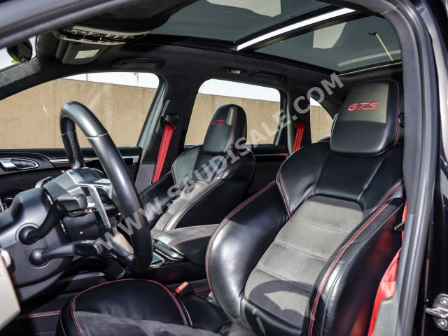 2016 بورش كايين جي تي اس