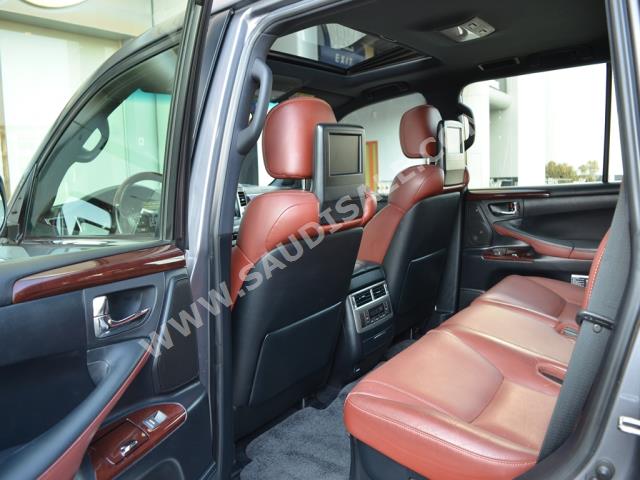 2015 Lexus LX 570 S