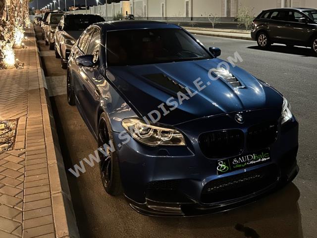 2013 بي ام دبليو الفئة ام إم 5