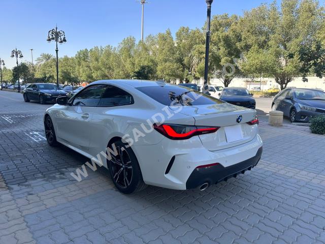 2021 بي ام دبليو الفئة الرابعة 420 أي