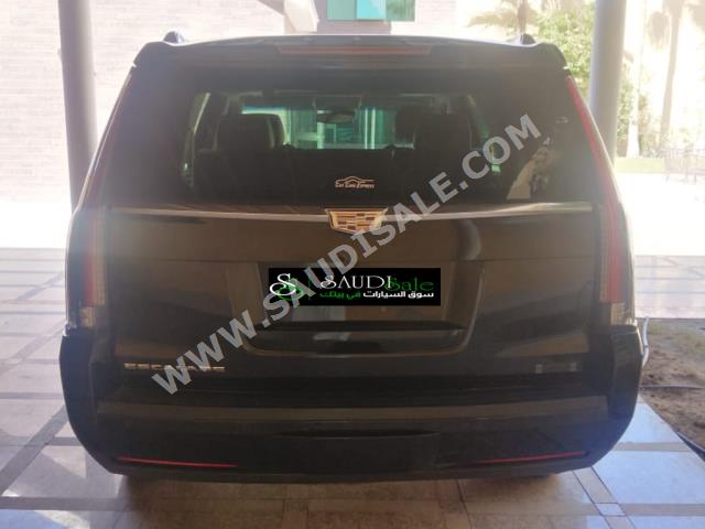 2016 كاديلاك اسكاليد