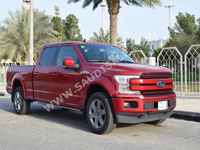 2020 فورد اف 150 لاريات