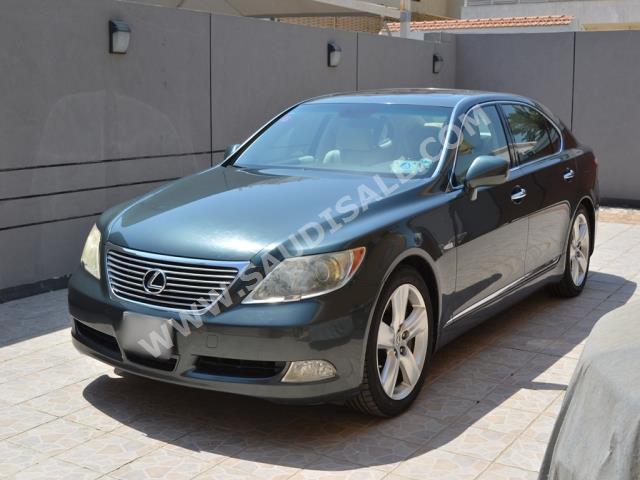 2007 لكزس إل إس 460 إل