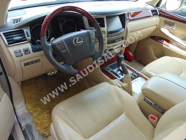 2014 Lexus LX 570 S