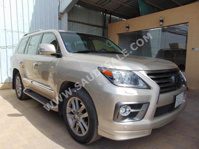 2014 Lexus LX 570 S