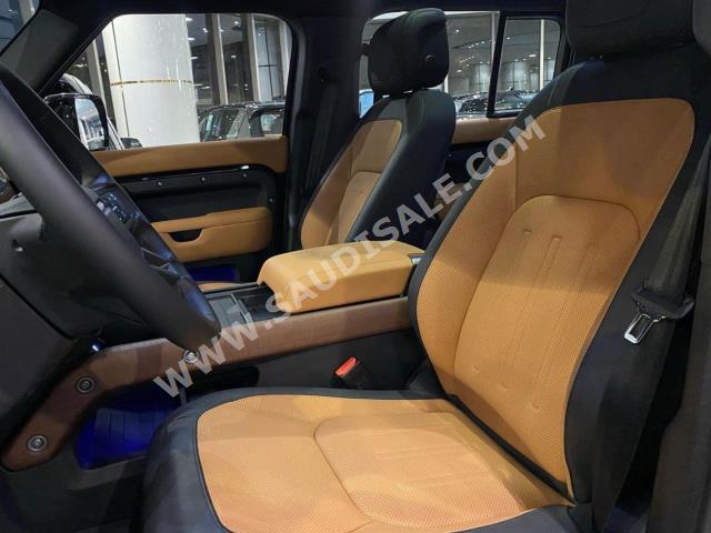 2023 لاند روفر ديفيندر اكس