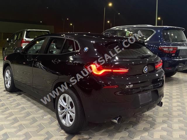 2021 بي ام دبليو الفئة اكس 2