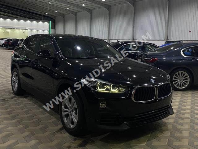 2021 بي ام دبليو الفئة اكس 2