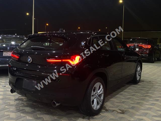 2021 بي ام دبليو الفئة اكس 2