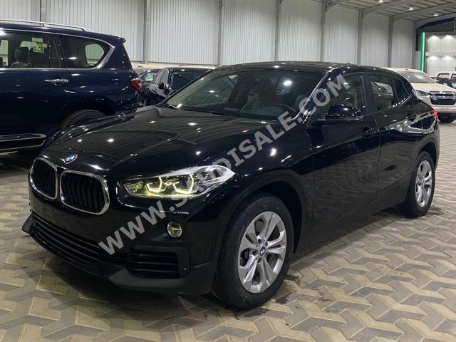 2021 بي ام دبليو الفئة اكس 2