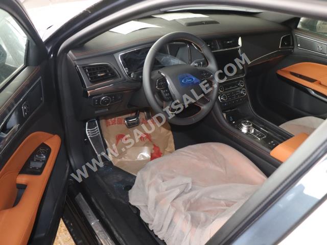 2022 Ford Taurus Titanium