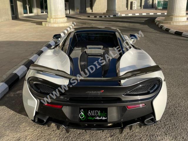 2018 مكلارين 570 اس سبايدر