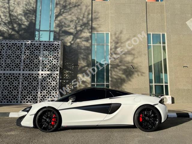 2018 مكلارين 570 اس سبايدر