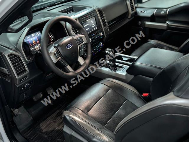 2017 فورد اف 150 رابتور