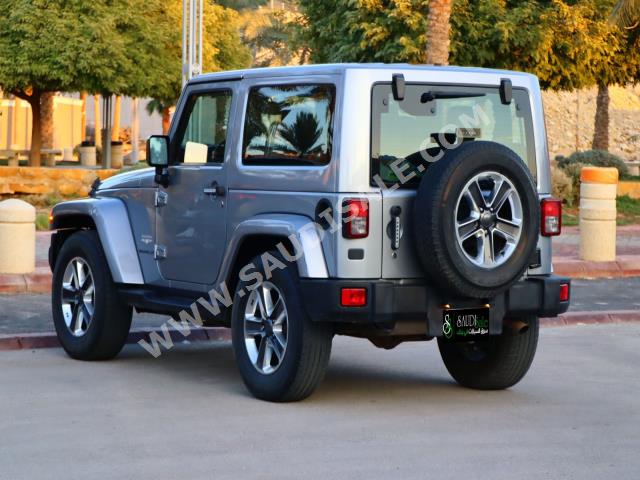 2015 جييب رانجلر صحارى