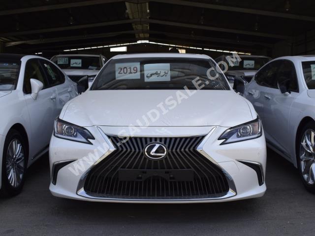 2019 Lexus ES 350