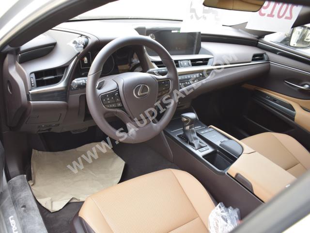 2019 Lexus ES 350