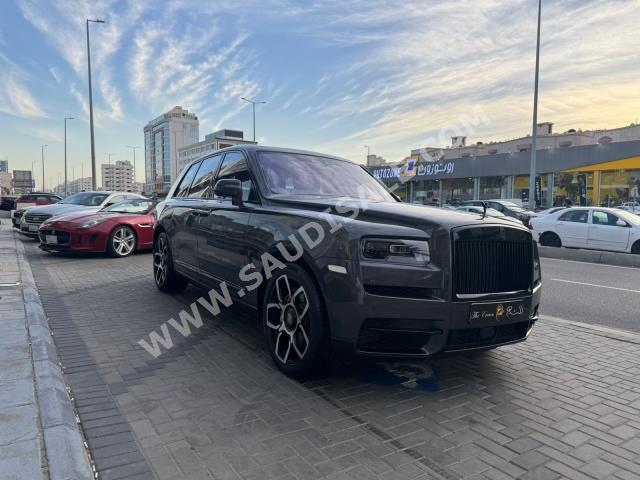 2022 رولز رويس كولينان سلفر بادج