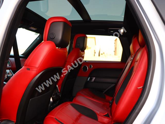 2018 لاند روفر رينج روفر سبورت اتش اس اي