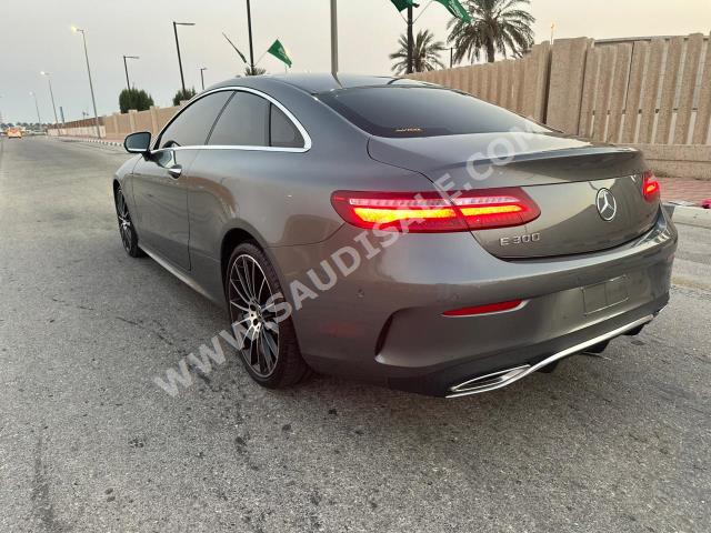 2018 مرسيدس - بنز إي 300 كوبيه